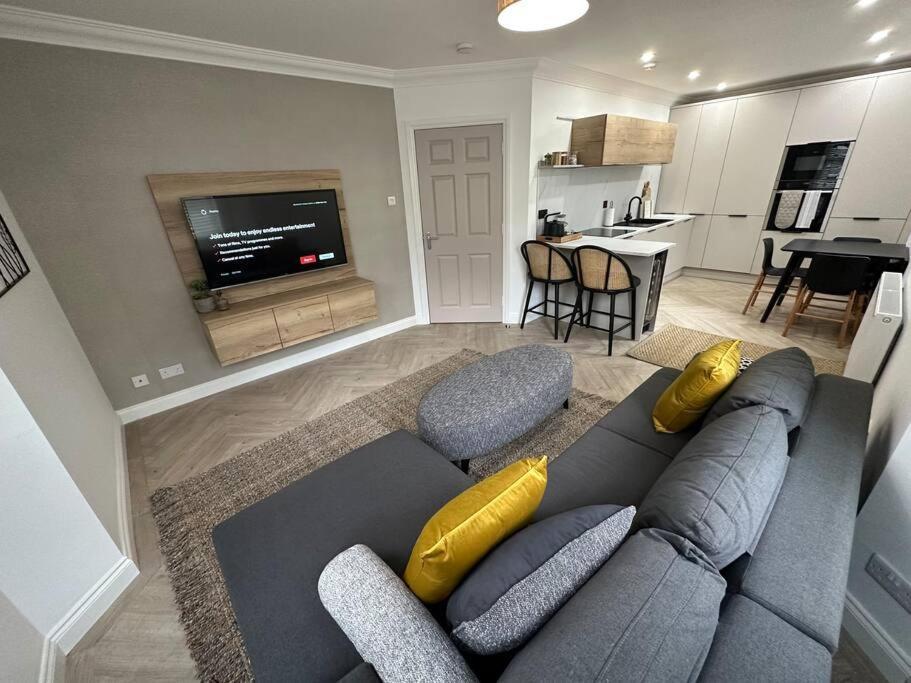 Premium Executive Apartment In Dunfermline Exterior photo
